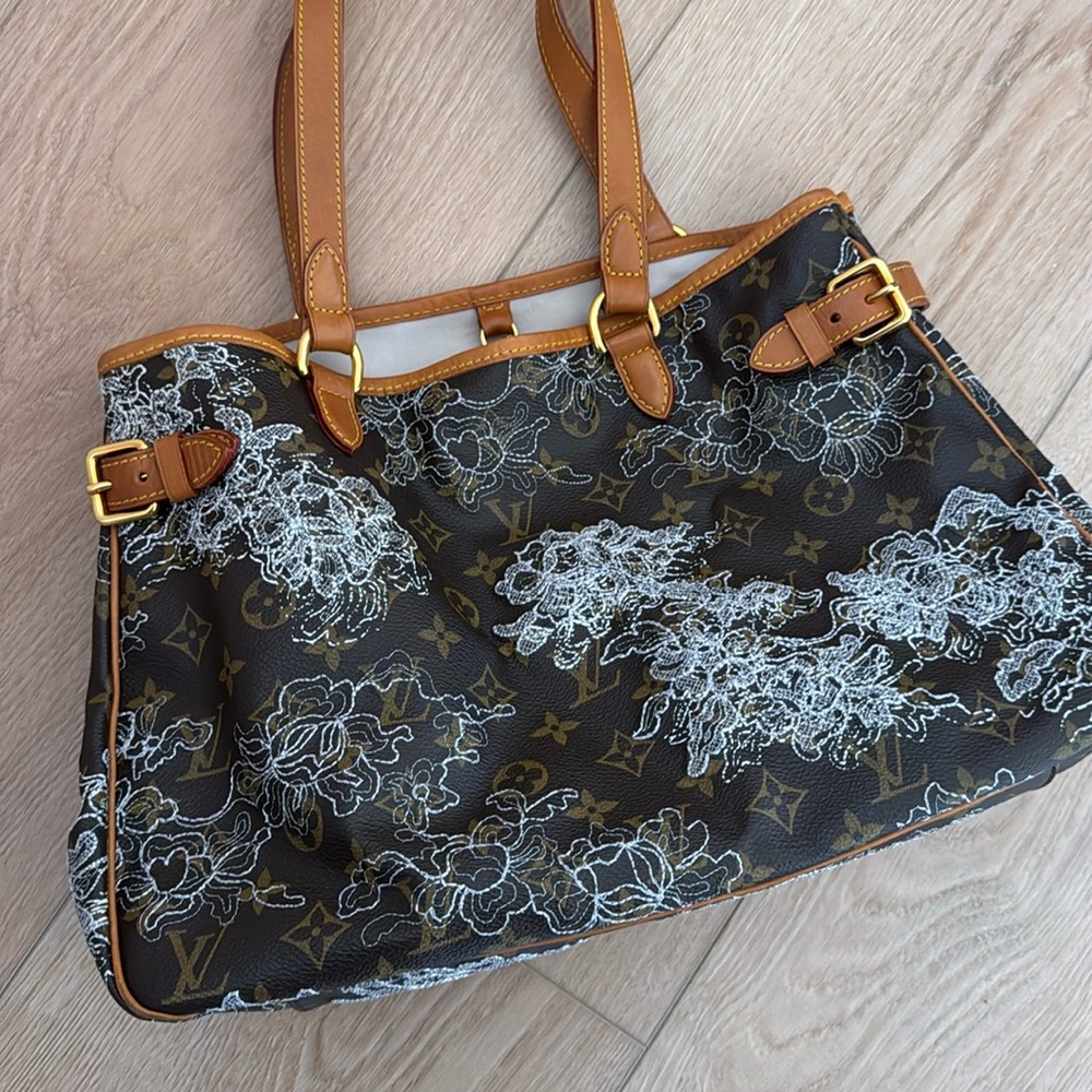 Louis Vuitton Monogram Dentelle Batignolles Silver lace bag